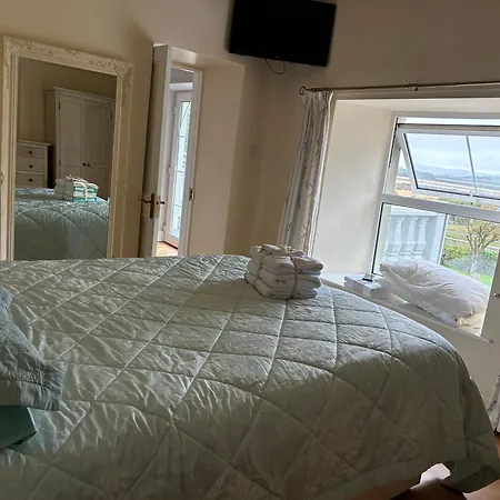 The Old Parochial House 3*