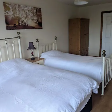 The Old Parochial House * Speenoge