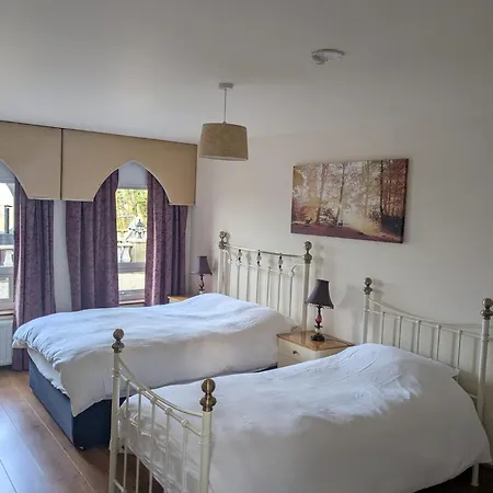 The Old Parochial House Bed and Breakfast Speenoge